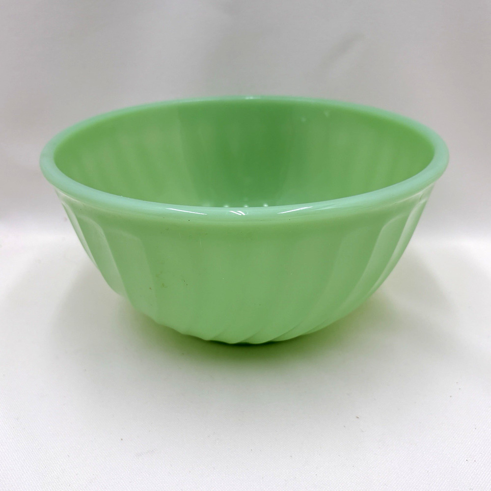 Anchor Hocking Fire King Green Jadeite Swirl Mixing Bowl Vintage - 8"